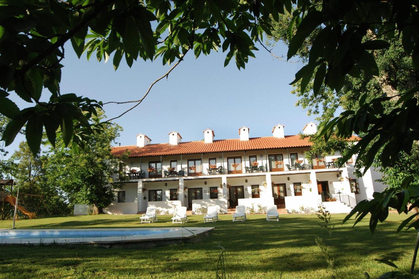 Hotel Apartamento Rural Finca La Media Legua Aracena Esterno foto