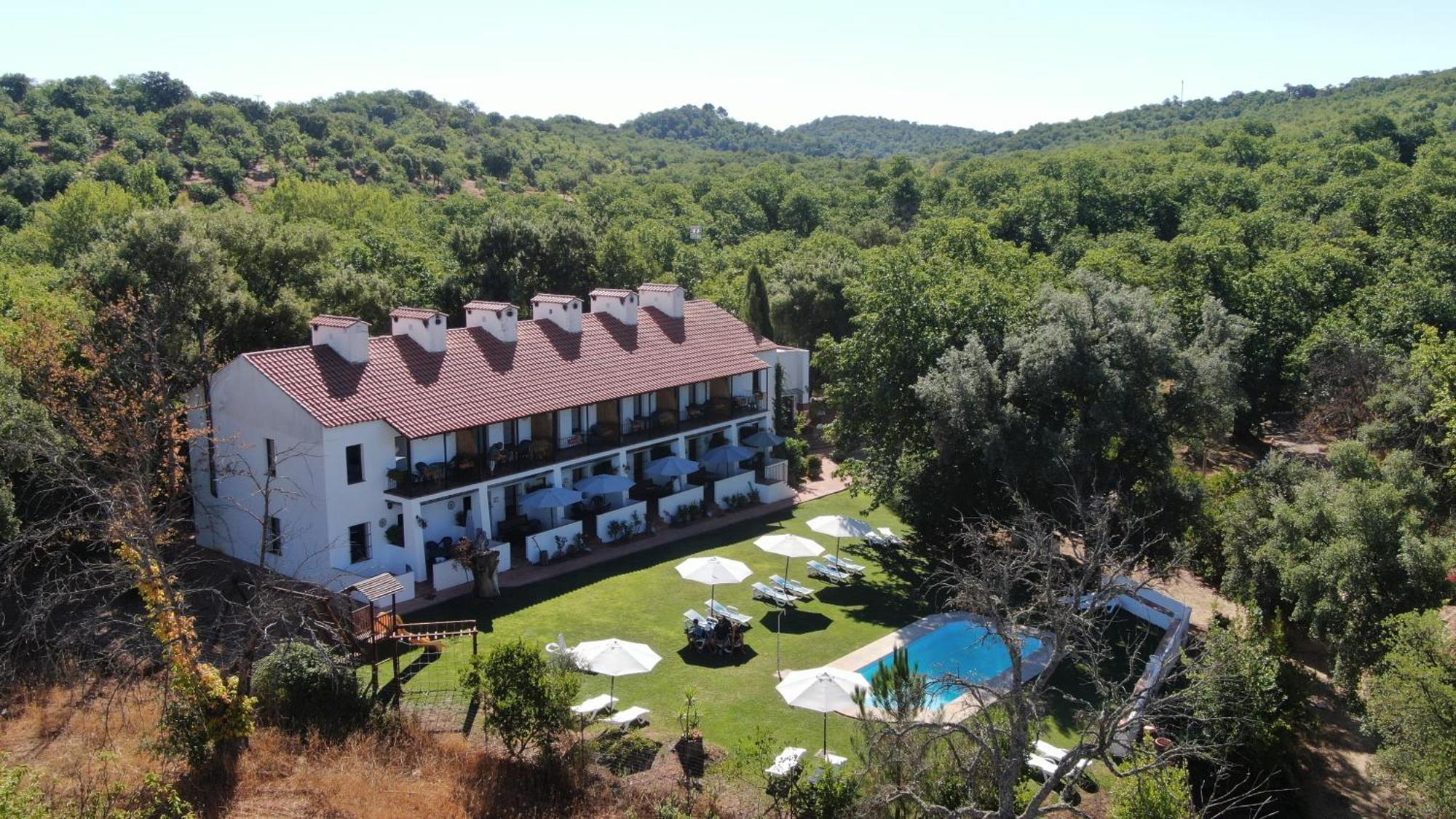 Hotel Apartamento Rural Finca La Media Legua Aracena Esterno foto