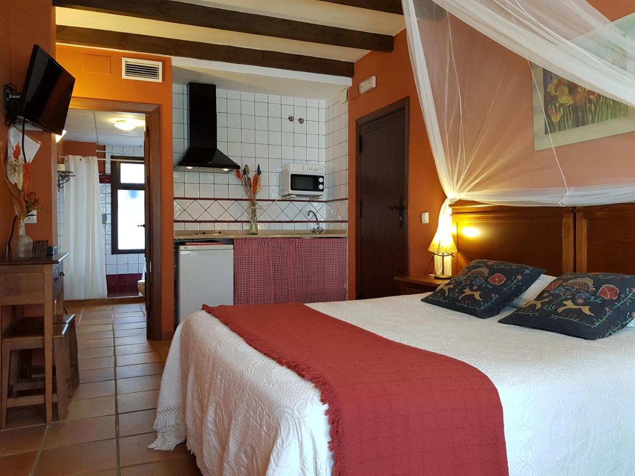 Hotel Apartamento Rural Finca La Media Legua Aracena Esterno foto
