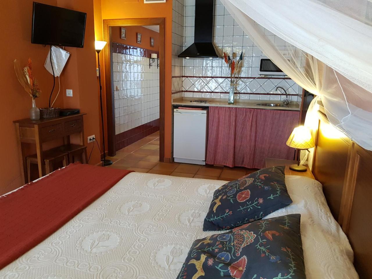 Hotel Apartamento Rural Finca La Media Legua Aracena Esterno foto